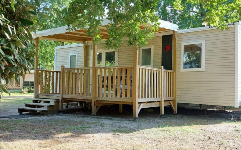 Mobil-home Familial climatisé avec terrasse couverte