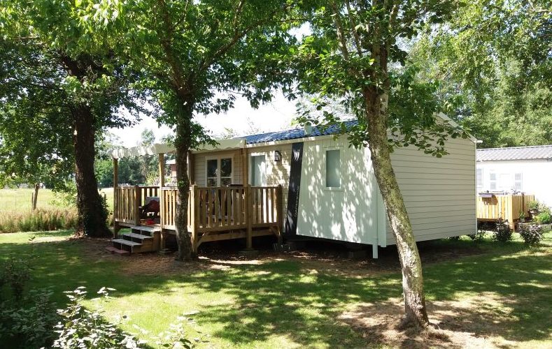 Mobil-home Premium climatisé avec terrasse couverte